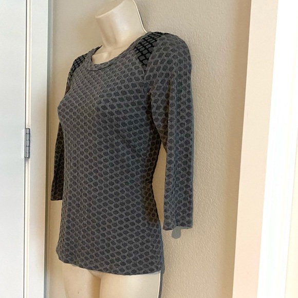 Like new Maria Gabrielle lightweight sweater/top - Picture 3 of 4